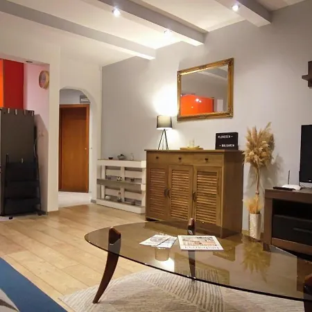 Cosy Escape In Apartment